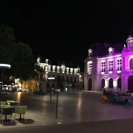 Le Square : Appartement Climatise En Centre Ville Poitiers Exterior foto